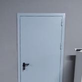 Техническая дверь с вентиляционной решеткой