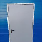 Глухая техническая дверь