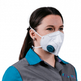 Серию «1000» фильтрующих полумасок (респираторов) отличает 2-х панельная складная форма с плотным прилеганием к лицу.