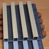 Реечная стеновая панель на темной основе 150*21х2950 мм.