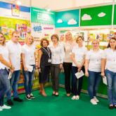 Каждый день наша команда усердно работает над созданием новых полезных, увлекательных «развивашек» для детей и делает это с огромной любовью к своему делу. Профессиональный подход, ответственность и качество – фундамент нашей работы!