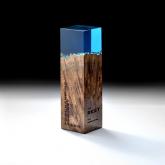 Кубок из капового карагача и полимерной смолы