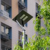 Парковый светильник RSC ASTRA V. Консоль расположена под углом 70°, что позволяет сделать свет направленным.