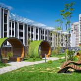 Беседки и шезлонги собственного производства. Горячеоцинкованный стальной корпус, сибирская лиственница и двухслойная пропитка позволят парковой мебели сохранять свой внешний вид долгое время.