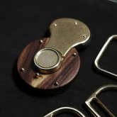 Замок на заказ из дерева и металла