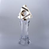 Стелла из стекла и металла