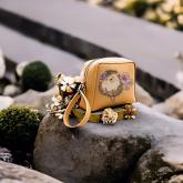 Косметички с вышивкой