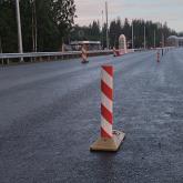 делиниаторы и универсальные подставки