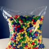 Кукурузные шарики цветные ванильные в сахарной пудре