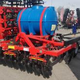 Обородувание для внесения жидких удобрений для дисковых борон