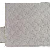 Раскладывается в одеяло 180*200см