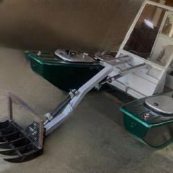 Лодка-косилка для водорослей, камыша