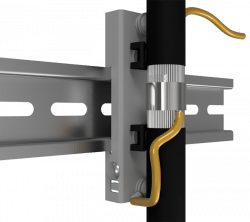Смонтированное устройство УЗ-ЭКБ ДР с закрепленным на нем кабелем. Экран кабеля заземлён.
