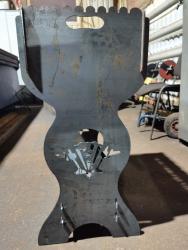 Мангал, вид сбоку, вариант нанесения рисунка или надписи по тематике заказчика. сталь СТ 3, толщиной 4мм.