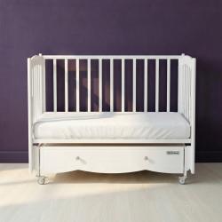 Кроватка из массива бука