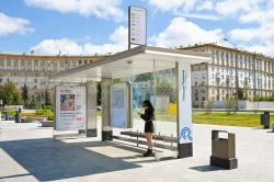 Остановочный павильон "Деталь Бизнеса, остановка общественного транспорта