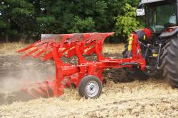 Плуги лемешные оборотные ПЛО ВАРЯГ® захватом от 2 до 9 корпусов