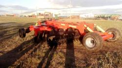 Плуги чизельные со стойкой параплау ПЧП шириной захвата от 2,3 до 6 метров