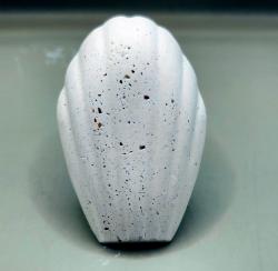 Минеральный камень для канареек (со скорлупой орехов)