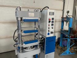 Двухэтажный вулканизационный гидравлический пресс 350х350 мм 36 тонн (Производитель ООО "КОМЕД" г. Волжский