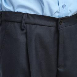 Брюки школьные крупный план