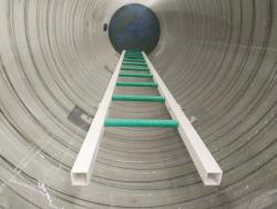 Лестница диэлектрическая