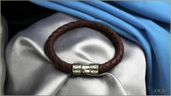 кожаный браслет с ювелирным замком барокко