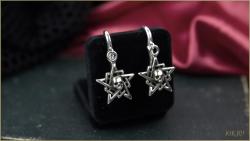 серьги с черепами