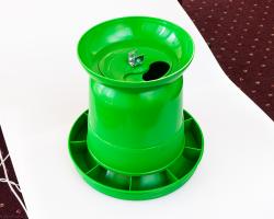 Кормушка бункерная 5 кг. Прочный пластик.