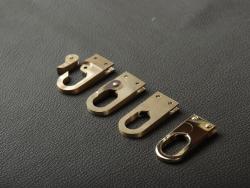 Карабин из латуни