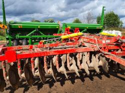 Бороны дисковые БДМ-А (подшипниковый узел снаружи сферы диска) двухрядные, шириной захвата от 1,2 до 9,3 метров