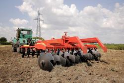 Борона-плуг батарейная дисковая тяжелая серии БПТ ДЕМЕТРА® от 4,2 до 6 метров