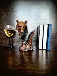 волк медный вид спереди