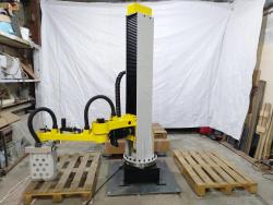 Робот укладчик бутылок на паллету 