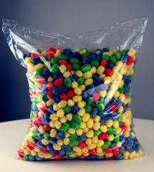 Кукурузные шарики цветные