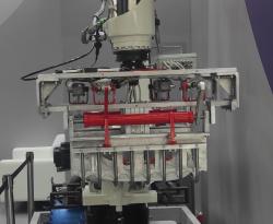 Захват для укладки мешков на промышленном роботе