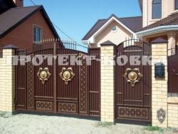 Ворота античные "Лев в кустах"