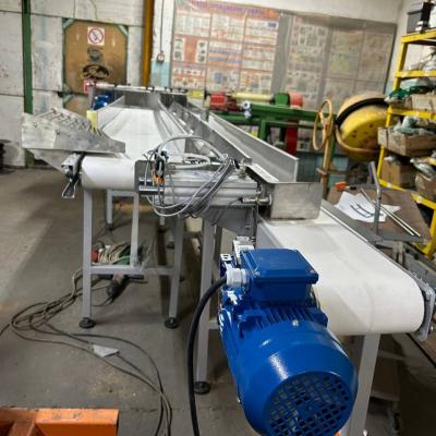 Конвейер прямой на ПВХ ленте с толкателем АПК-18.2-23 для хлеба