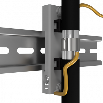 Смонтированное устройство УЗ-ЭКБ ДР с закрепленным на нем кабелем. Экран кабеля заземлён.