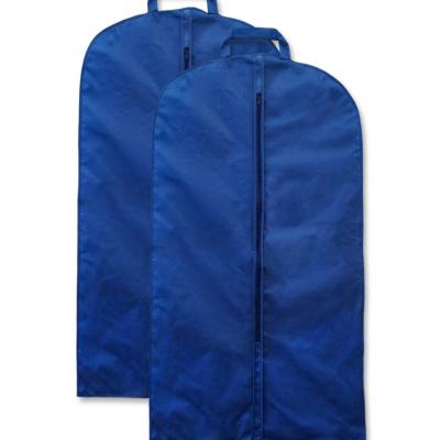 Чехол для одежды. Может быть выполнен из спанбонда разной плотности, могут быть варианты в сочетании с пленкой. 