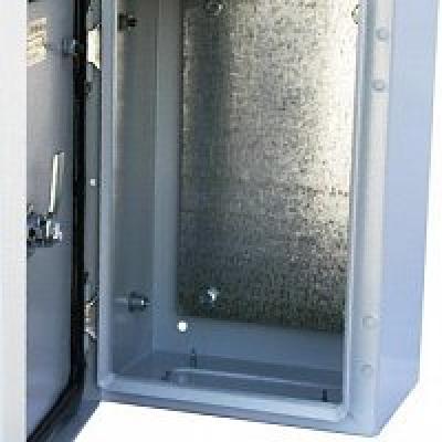 Шкаф напольный IP66:  ОЩН 6153 (600 х 1500 х 300) цоколь (600 х 300) h-100 мм  ОЩН 6183 (600 х 1800 х 300) цоколь (600 х 300) h-100 мм  ОЩН  8164 (800 х 1600 х 400) цоколь (800 х 400) h-100 мм  ОЩН  8184 (800 х 1800 х 400) цоколь (800 х 400) h-100 мм  ОЩН 10183 (1000 х 1800 х 300) цоколь (1000 х 300) h-100 мм   У напольных шкафов ОЩН в комплекте идёт ригельный замок с двумя тягами.