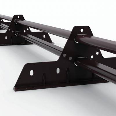 Состав: опора в количестве 4 шт; труба снегозадержателя 40*20 мм в количестве 2 шт; саморез 8*50 мм (глухарь) в количестве 8 шт; саморез 4,2*16 мм с пресс-шайбой сверло в количестве 2 шт; уплотнительная шайба h7 в количестве 8 шт; уплотнительная шайба h14 в количестве 4 шт; заглушка для трубы 40*20 мм в количестве 2 шт; заглушка для обжимки трубы 40*20 мм в количестве 4 шт.