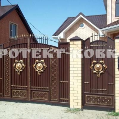 Ворота античные "Лев в кустах"